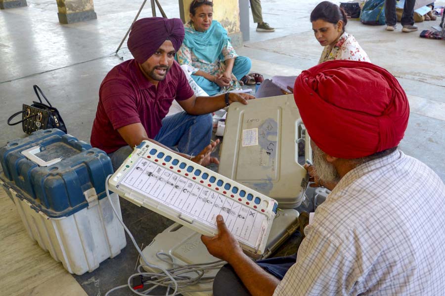 Phalodi Satta Bazar reveals final estimates after exit poll results