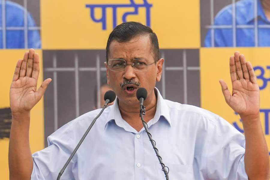 AAP allegation that BJP led central government make conspiracy with CBI against Delhi CM