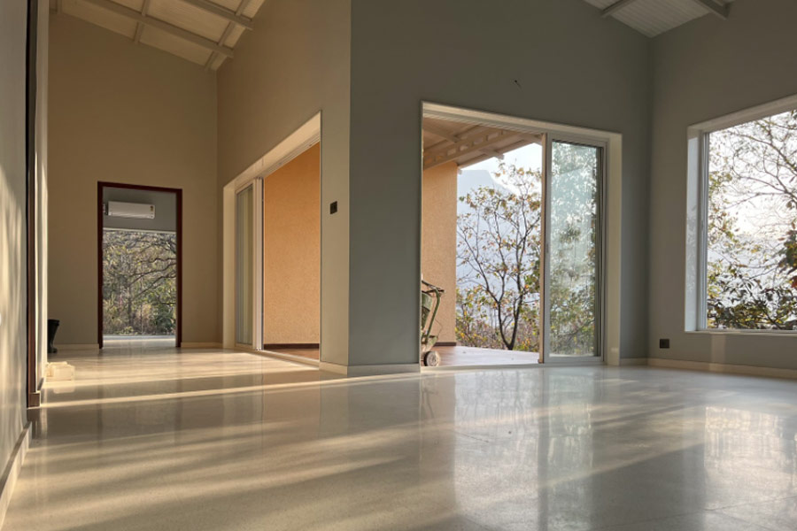 ইমরান জানান, বেশ কয়েক বছর ধরে গৃহনির্মাণের কাজে ব্যস্ত রয়েছেন তিনি। একাধিক ছবিতে আর্কিটেক্টের চরিত্রে অভিনয় করতে দেখা গিয়েছে ইমরানকে। এ বার বাস্তবেই তা রূপায়িত করছেন তিনি।