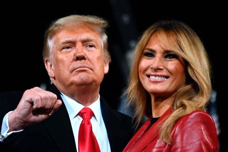 ডোনাল্ড-মেলানিয়া।