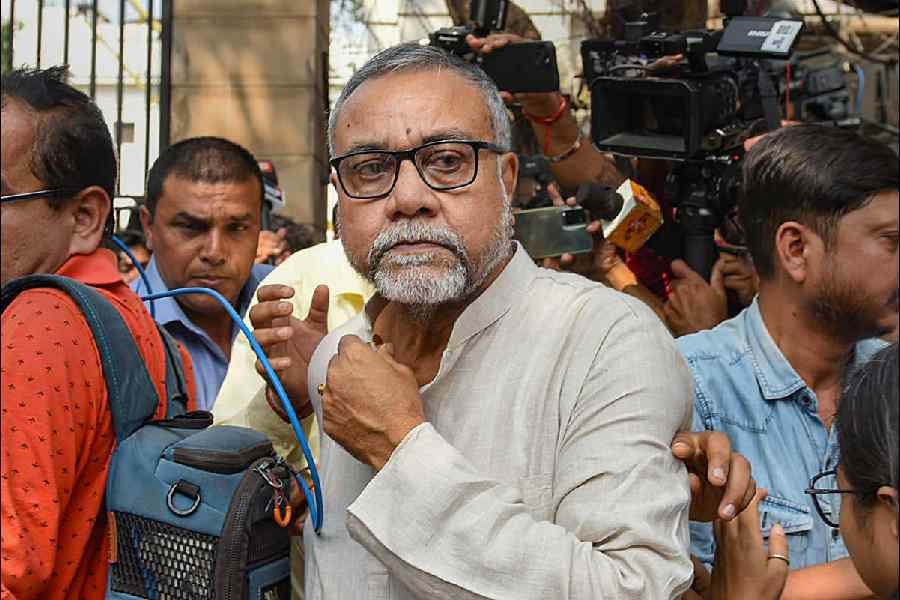 কলকাতা উত্তর আসনে বিজেপির প্রার্থী তাপস রায়। ভোটের আগে তৃণমূল ছেড়ে বিজেপিতে যোগ দিয়েছিলেন তিনি। চলতি লোকসভা ভোটে হেরেছেন তিনি।