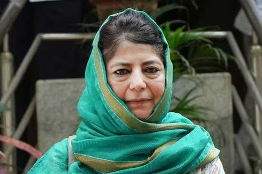 কাশ্মীরের অনন্তনাগ-রাজৌরিতে পিডিপির প্রার্থী মেহবুবা মুফতি। হেরে গিয়েছেন তিনি।