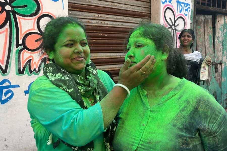 শুধু বাংলায় তৃণমূল নয়, সারা দেশেই বিজেপি বিরোধী ‘ইন্ডিয়া’ জোটের ফল মোটের উপর ভাল। ওই জোটের শরিক মমতাও। 