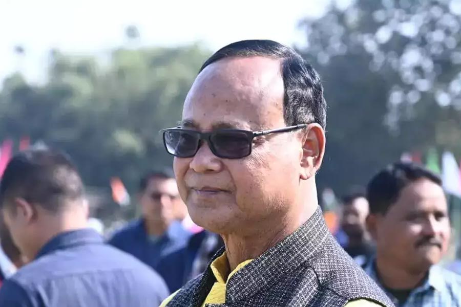 কোচবিহার কেন্দ্রে তৃণমূল প্রার্থী জগদীশচন্দ্র বসুনিয়া। বিজেপি প্রার্থী নিশীথ প্রামাণিক। এই কেন্দ্রে ফরোয়ার্ড ব্লকের প্রার্থীর নাম নীতিশচন্দ্র রায়। প্রার্থী দিয়েছিল কংগ্রেসও। পিয়া রায়চৌধুরী লড়েছেন তাদের টিকিটে। গণনার শেষে শেষ হাসি হাসল তৃণমূলই। বাসুনিয়া জিতলেন ৩৯২৫০ ভোটে।