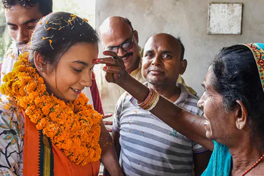 সম্ভবীর বাবা অশোক চৌধুরি বিহারের মন্ত্রী।