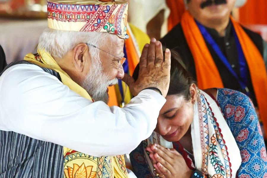 সম্ভবীর বয়স ২৫ বছর। সমস্তিপুর কেন্দ্রে কংগ্রেস প্রার্থী সানি হাজারিকে হারিয়ে জয়ী হয়েছেন তরুণী। 