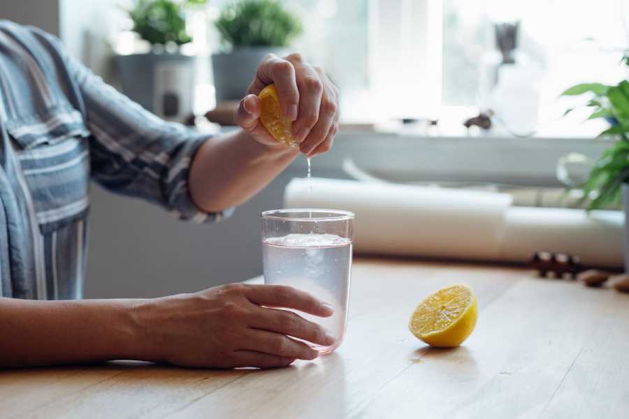 Can drinking lemon water aid in weight loss