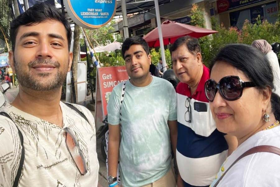 Rahul Dev Bose with his family