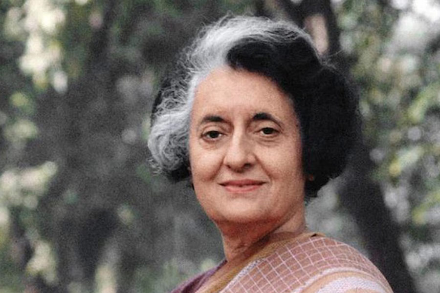 ১৯৮৪ সালের ৩১ অক্টোবর। গুলিতে ঝাঁঝরা হয়ে গিয়েছিল দেশের প্রধানমন্ত্রীর দেহ। ইন্দিরা গান্ধীকে খুন করেছিলেন তাঁরই দুই দেহরক্ষী।