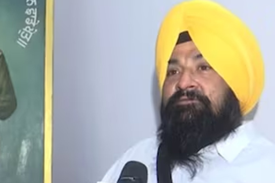 তবে কংগ্রেস বা আপ নয়, বিয়ন্তের পুত্র নির্দল প্রার্থী হিসাবে মনোনয়ন জমা দিয়েছিলেন। ফরিদকোটে কংগ্রেস এবং আপ প্রার্থীকে হারিয়ে দিয়েছেন তিনি। কংগ্রেসের চেয়ে ৭০ হাজার ভোট বেশি পেয়েছেন।