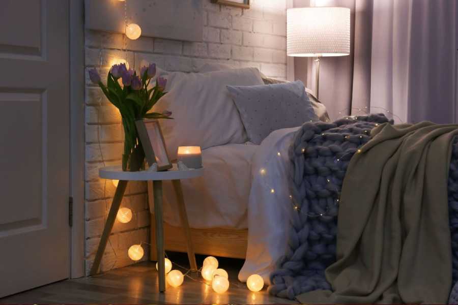 Five useful tips to spruce up your bedroom for romantic ambiance