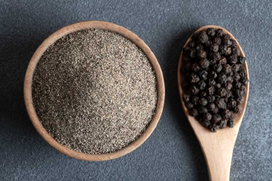 খাবারে গোলমরিচ বেশি করে ব্যবহার করা বেশ স্বাস্থ্যকর। 