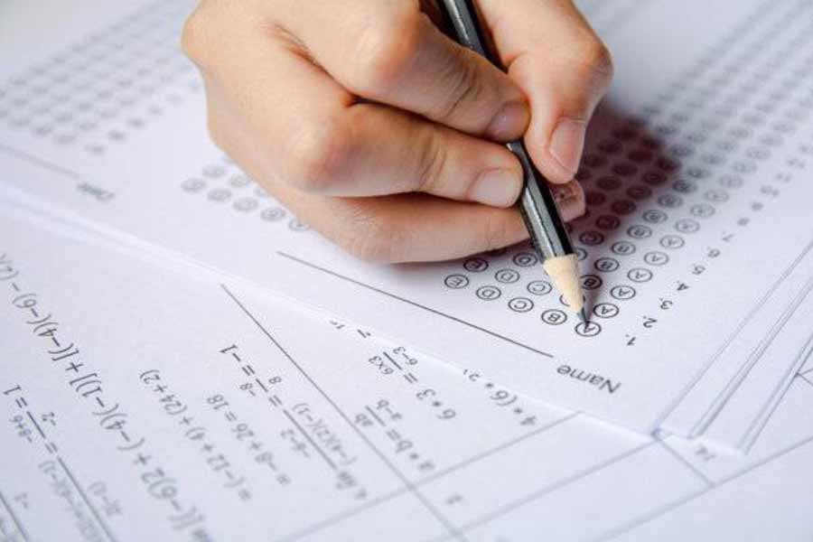 এই হিসাব অনুযায়ী, নিটের খাতায় কারও ৭১৯ কিংবা ৭১৮ পাওয়ার কথাই নয়। ৭২০-র পরবর্তী সর্বোচ্চ নম্বর হতে পারে ৭১৬। এখানেই ৭১৮, ৭১৯ নম্বর নিয়ে প্রশ্ন তুলেছেন ছাত্রছাত্রীরা।