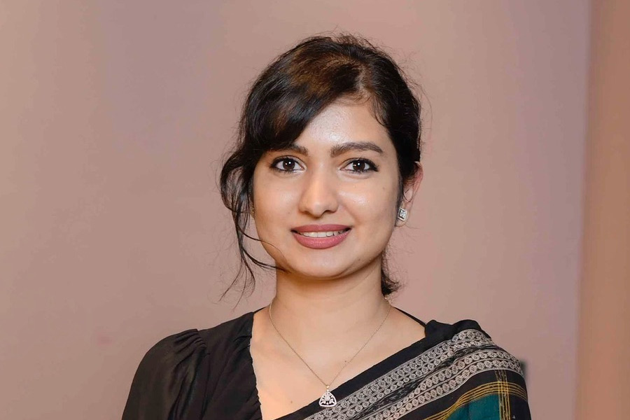 ওড়িশার বারাবতী-কটক বিধানসভা আসন থেকে কংগ্রেসের টিকিটে জয়ী হয়ে বিধায়ক হয়েছেন তিনি। ৩২ বছরেই রেকর্ড করেছেন সোফিয়া ফিরদৌস। তিনি ওড়িশার প্রথম মুসলিম মহিলা বিধায়ক।