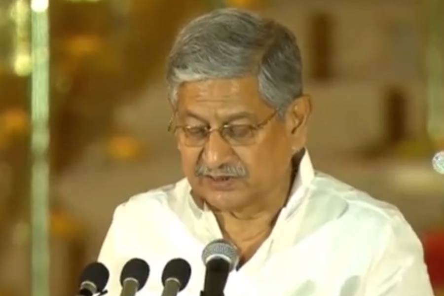 পূর্ণমন্ত্রী হলেন রাজীবরঞ্জন সিংহ ওরফে লল্লন সিংহ।  নীতীশের দল জেডিইউ-এর এই নেতা বিহারের মুঙ্গের আসন থেকে জয়ী হয়েছেন। 