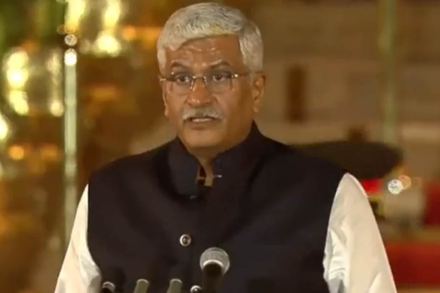 রাজস্থান আরও এক জন পূর্ণমন্ত্রী পেল। মন্ত্রী হলেন  রাজস্থানের জোধপুরের বিজেপি সাংসদ গজেন্দ্র সিংহ শেখাওয়াত।