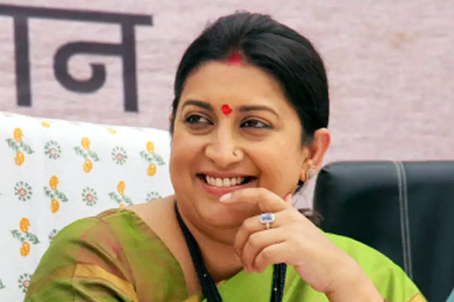 পাঁচ বছর পর ২০১৯ সালে দ্বিতীয় বার প্রধানমন্ত্রী হিসাবে শপথ গ্রহণ করেন মোদী। সে বছর অমেঠী থেকে বিজেপি প্রার্থী হয়ে দাঁড়িয়ে কংগ্রেসের রাহুল গান্ধীকে বিপুল ভোটে হারিয়েছিলেন স্মৃতি। দ্বিতীয় বার মোদীর মন্ত্রিসভায় জায়গা করে নেন তিনি।