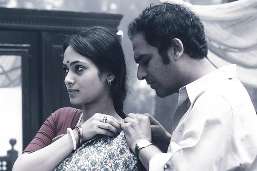 A comparative analysis behind the reason of absence of Bengali films in renowned international film festivals