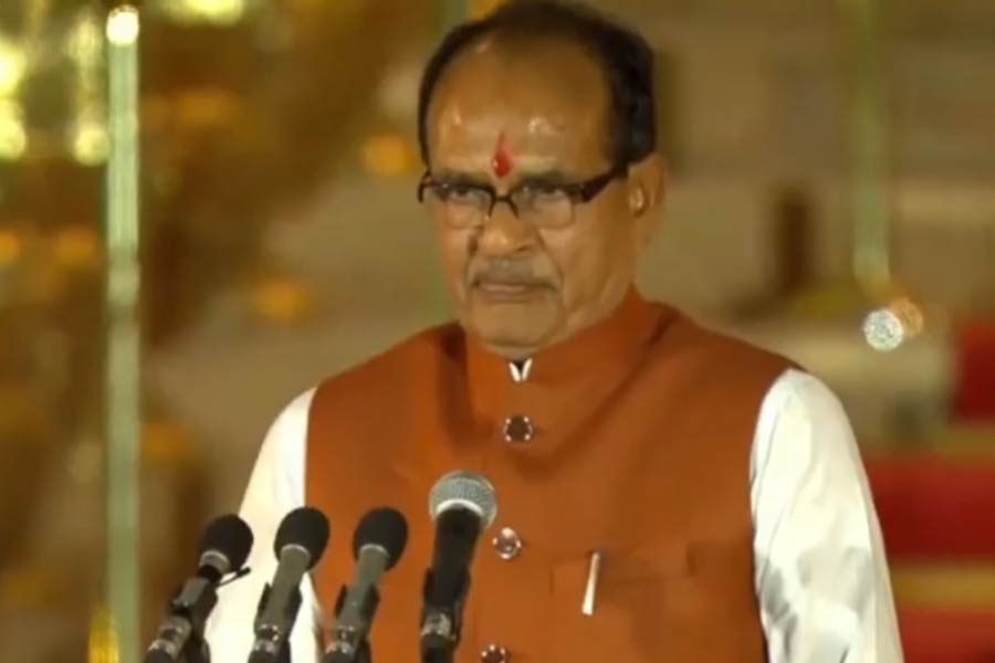 মধ্যপ্রদেশের প্রাক্তন মুখ্যমন্ত্রী শিবরাজ সিংহ চৌহান কৃষি এবং কৃষক কল্যাণ মন্ত্রক পেয়েছেন। পাশাপাশি, গ্রামোন্নয়ন মন্ত্রকও রয়েছে তাঁর হাতে। তিনি বিদিশা লোকসভা আসন থেকে জয়ী হয়েছেন। 