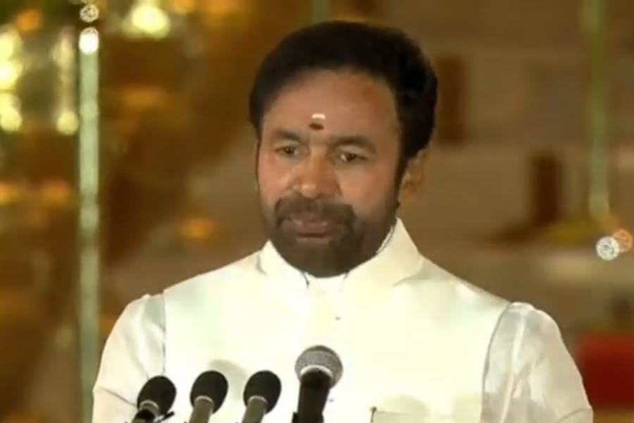 জি কিষাণ রেড্ডি পেলেন কয়লা এবং খনি মন্ত্রক। সেকেন্দরাবাদের সাংসদ তিনি।