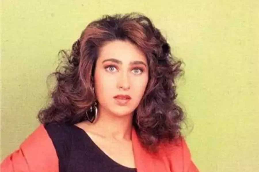 কানাঘুষো শোনা যায়, টিনার চরিত্রে অভিনয়ের প্রস্তাব করিশ্মা কপূরকেও দেন কর্ণ। কিন্তু ‘কুছ কুছ হোতা হ্যায়’ ছবিতে অভিনয় করতে চাননি তিনি।