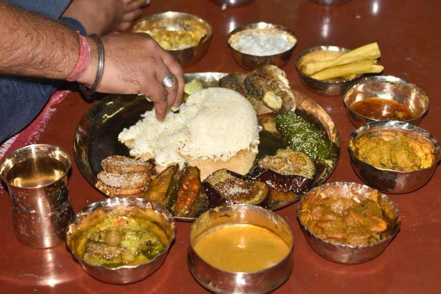 Different rituals of Jamai Sasthi celebrating in Bengali households