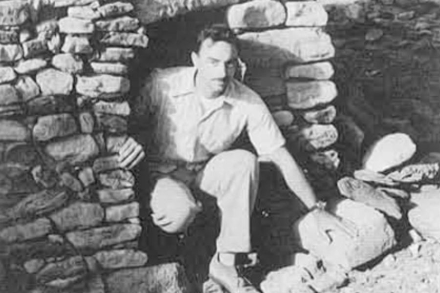 কঙ্কাল পরীক্ষা করে দেখা যায়, কোনও দুর্ঘটনার কারণে তাঁদের মৃত্যু হয়নি। বহু বছর মাটির তলায় চাপা থাকলেও কঙ্কালের বিশেষ ক্ষয় হয়নি।