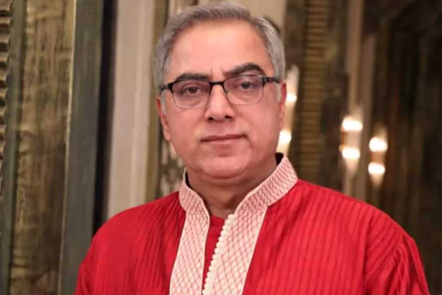 অভিনেতা সঞ্জয় গান্ধী।