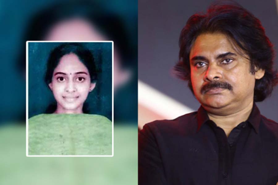 ১৯৯১ সালে সম্বন্ধ করে বছর উনিশের তরুণী নন্দিনীকে বিয়ে করেছিলেন পবন। ২০০১ সাল থেকে অভিনেত্রী রেণু দেশাইয়ের সঙ্গে একত্রবাস শুরু করেন তিনি। এক পুত্রসন্তানেরও জন্ম দেন তাঁরা।