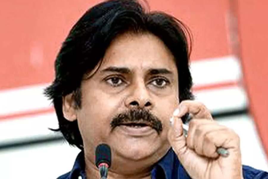 ২০১৯ সালে অবশ্য জোটে না গিয়ে একাই লড়েছিলেন পবন। কিন্তু সে বার অন্ধ্রের বিধানসভা ভোটে মাত্র একটি আসনে জেতে তাঁর দল। নিজেও পরাজয়ের মুখ দেখেন পবন।