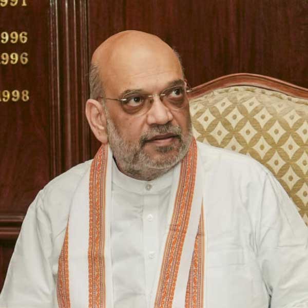 মোদী ২.০-এর মতো ২০২৪ সালে মোদী ৩.০ মন্ত্রিসভায়ও স্বরাষ্ট্রমন্ত্রী হিসাবে দায়িত্ব পালন করতে দেখা যাবে অমিত শাহকে। গুজরাতের গান্ধীনগরের বিজেপি প্রার্থী শাহের নাম নতুন মন্ত্রিসভার ধনী সদস্যদের তালিকায় রয়েছে সপ্তম স্থানে। এডিআর-এর দেওয়া তথ্য অনুযায়ী, শাহের মোট সম্পত্তির পরিমাণ ৬৫ কোটি টাকা।