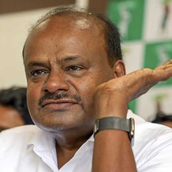 মোদী ৩.০ মন্ত্রিসভায় ইস্পাত মন্ত্রক এবং ভারী শিল্প মন্ত্রকের দায়িত্বভার পেয়েছেন কুমারস্বামী। এডিআর সূত্রে খবর, তৃতীয় মন্ত্রিসভার তৃতীয় ধনী সদস্য তিনি। তাঁর মোট সম্পত্তির পরিমাণ ২১৭ কোটি টাকা।