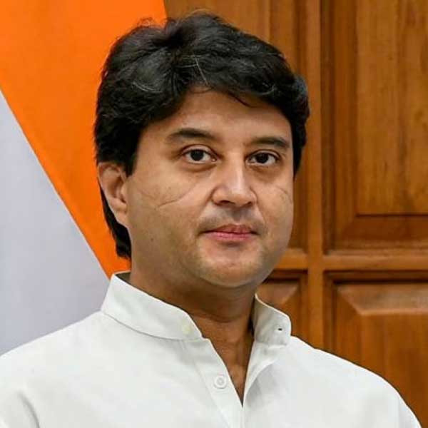 এডিআর সূত্রে খবর, মোদীর তৃতীয় মন্ত্রিসভায় দ্বিতীয় ধনী সদস্য জ্যোতিরাদিত্য। তাঁর মোট সম্পত্তির পরিমাণ ৪২৫ কোটি টাকা।