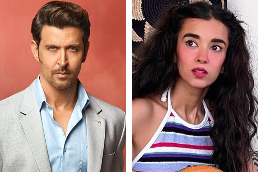 Bollywood actor Hrithik Roshan steps out with Saba Azad amid his break rumour