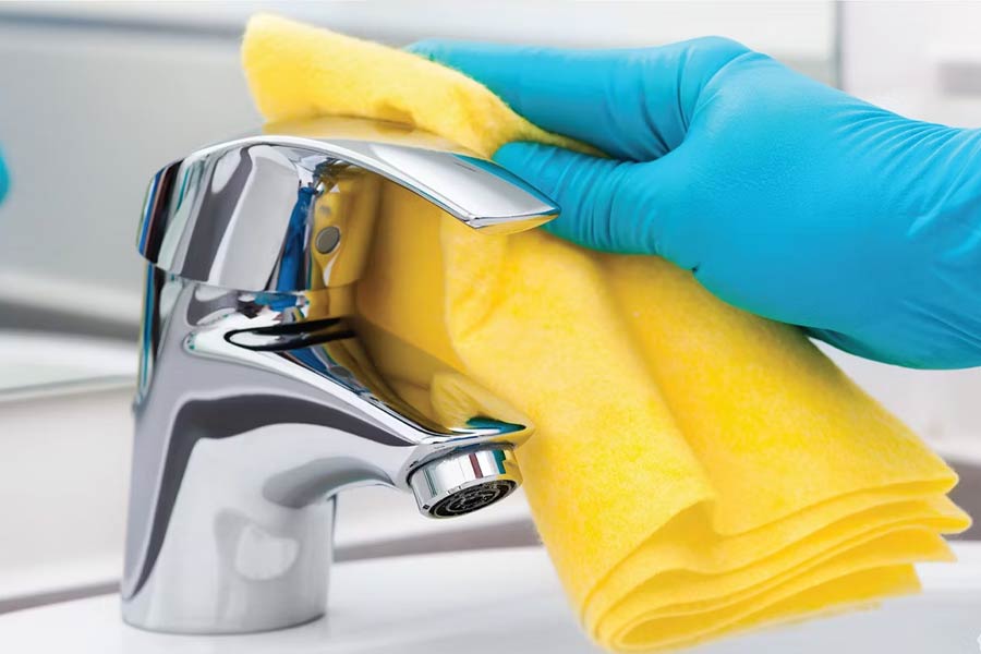 Three ingredients to clean bathroom taps and sinks