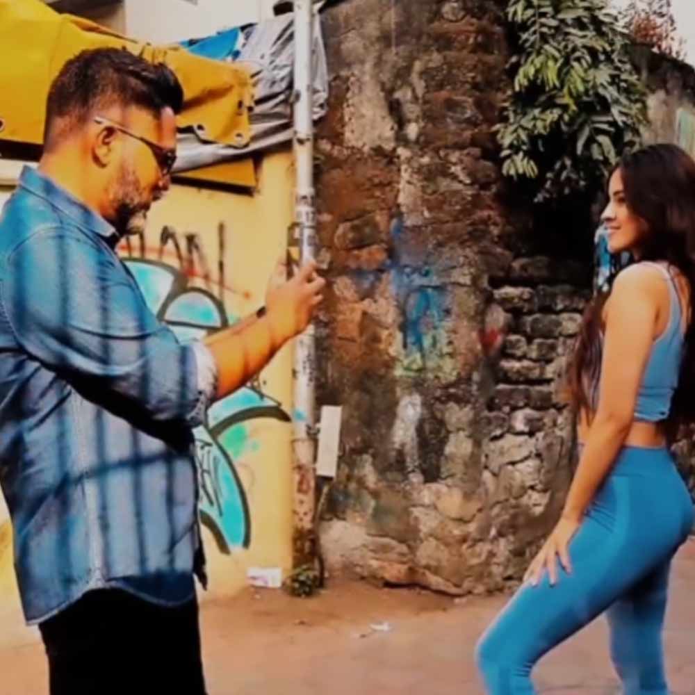 বেসরকারি সংস্থায় চাকরি করে মোটা বেতন পেতেন জোসেফ। কিন্তু তাঁর মন পড়েছিল ক্যামেরার দিকে। ছবি তুলে অন্যের কাহিনিকে আরও প্রাণবন্ত করে তুলতে চাইতেন তিনি। তাই ছবি তুলবেন বলে চাকরি ছেড়ে দেন।