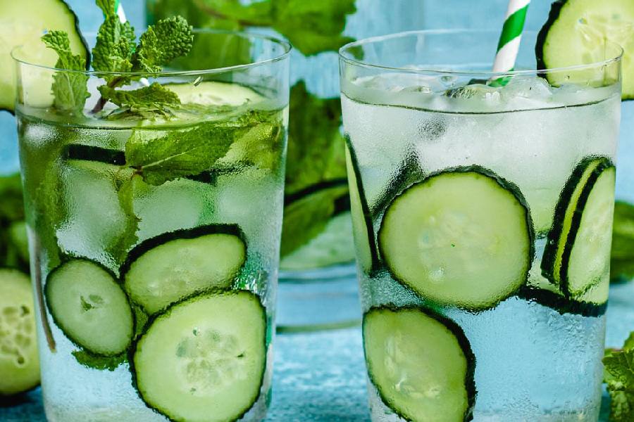 Step-by-step guide to make cucumber water for weight loss