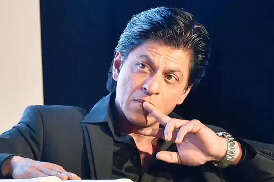 এক পুরনো সাক্ষাৎকারে শাহরুখ জানিয়েছিলেন যে, ‘নায়ক: দ্য রিয়্যাল হিরো’তে অভিনয়ের জন্য পরিচালককে একের পর এক তারিখ দিয়েছিলেন তিনি। এই ছবির শুটিংয়ের জন্য পর্যাপ্ত সময় ছিল তাঁর কাছে।