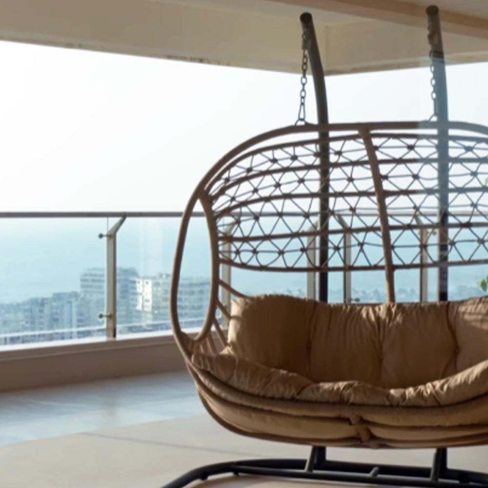 Jaaved Jaaferi's Sea Facing Home