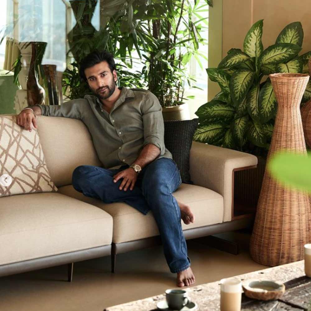 Jaaved Jaaferi's Sea Facing Home