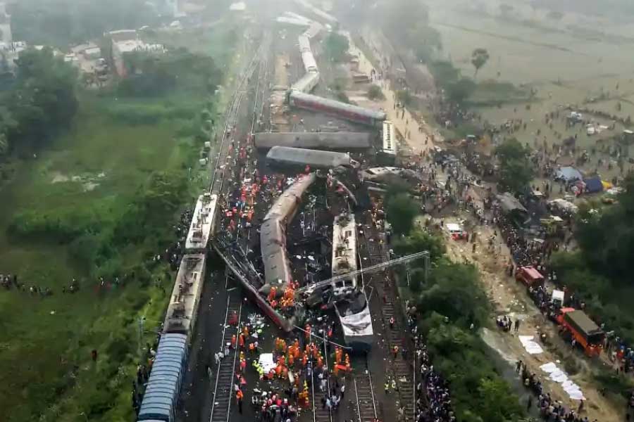 Major Railway Incidents in India in the last 4 years including Kanchanjunga Express tragedy and their causes