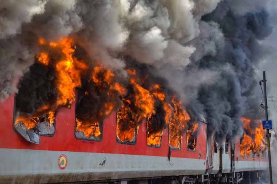 Major Railway Incidents in India in the last 4 years including Kanchanjunga Express tragedy and their causes