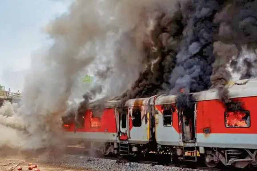 Major Railway Incidents in India in the last 4 years including Kanchanjunga Express tragedy and their causes