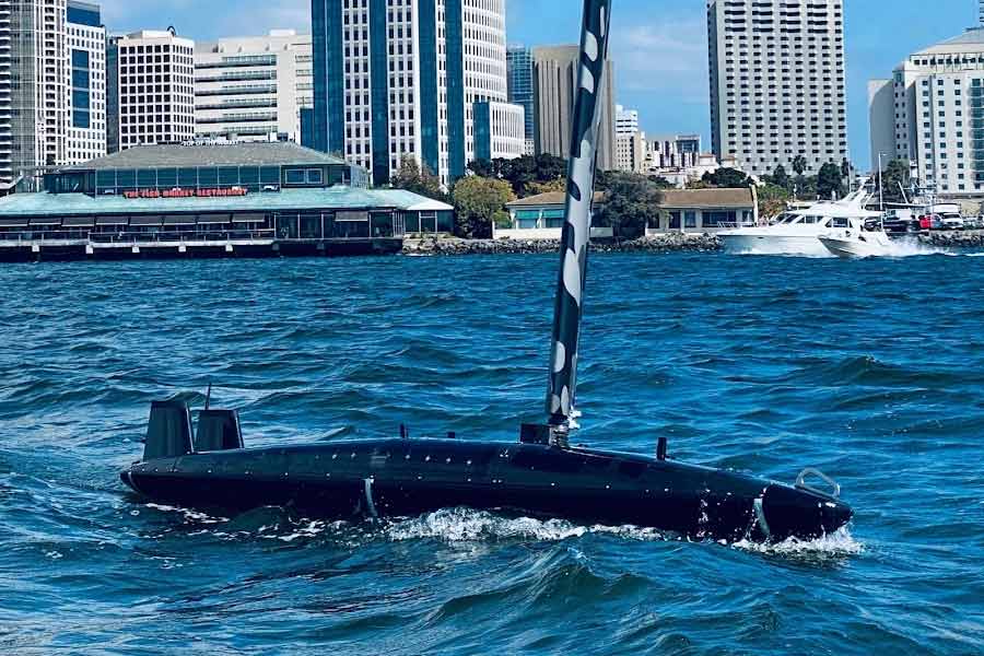 আমেরিকার সংস্থা ‘ওশেন এয়ারো’র দাবি, ঝুঁকিপূর্ণ সামুদ্রিক অভিযান, অ্যান্টি সাবমেরিন ওয়ারফেয়ারেও এই বাহনের ভূমিকা অনবদ্য।