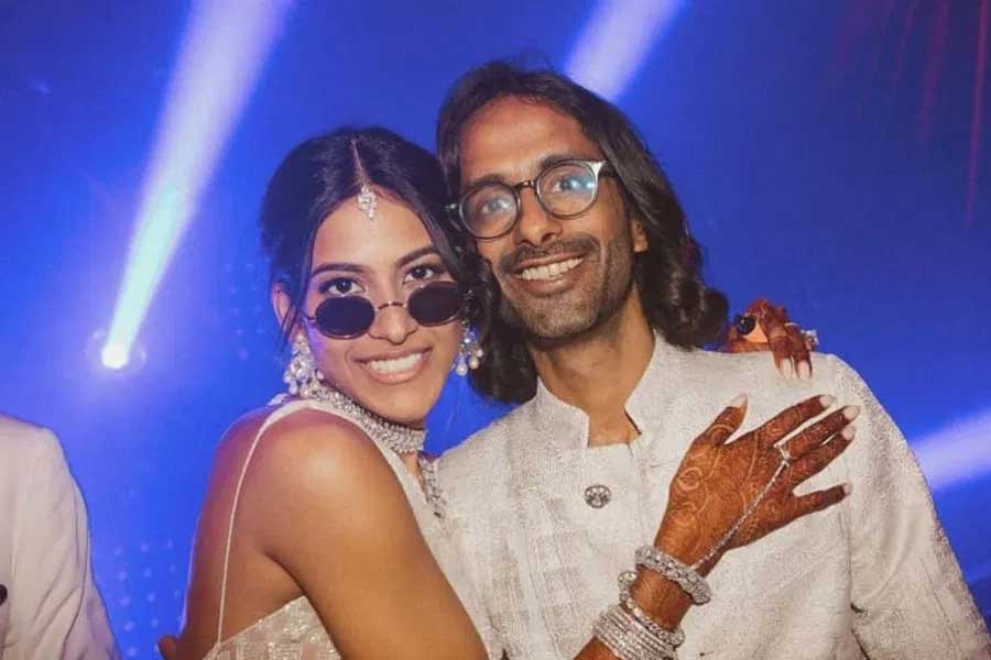 বর্তমানে লন্ডনেই ব্যবসা এবং সংসার নিয়ে ব্যস্ত রয়েছেন আলিয়া। তাঁর মোট সম্পত্তির পরিমাণ ৪১ কোটি টাকা।