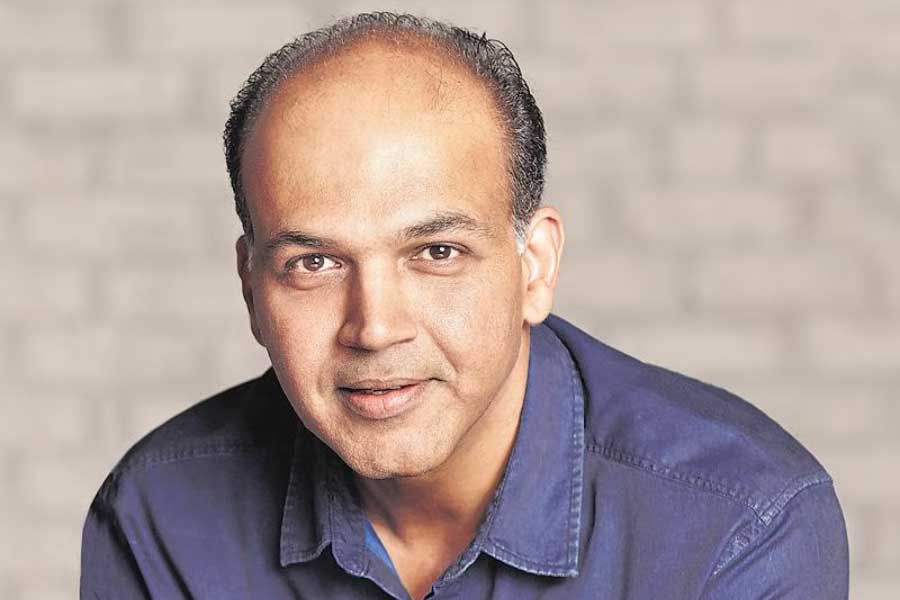 Celebrity duos with hidden family connections you didn't know about