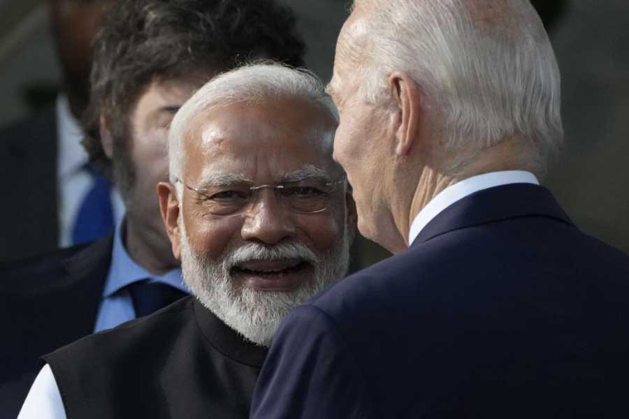 চিন, ভারতের মতো একাধিক দেশের অর্থনীতি গত কয়েক বছরে শক্তিশালী হয়েছে। চিন বিশ্বের দ্বিতীয় বৃহত্তম অর্থনীতি, তবে জি৭-এ তার জায়গা নেই। আগামী অর্থবর্ষের শুরুতেই ভারতের অর্থনীতি ছাপিয়ে যেতে চলেছে জাপানকে। কিন্তু জি৭ সীমাবদ্ধ সাতটি দেশের মধ্যেই।