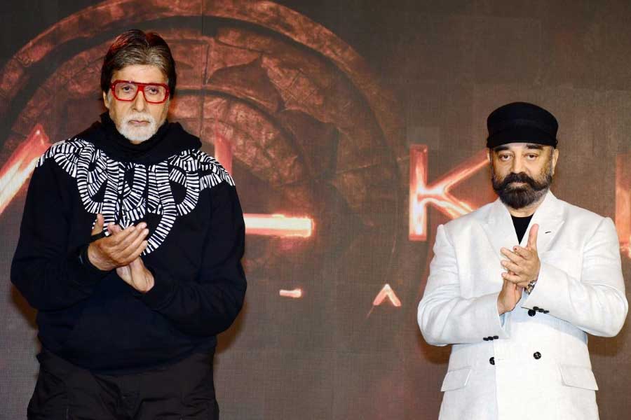 Image of actor Amitabh Bachchan and Kamal Haasan