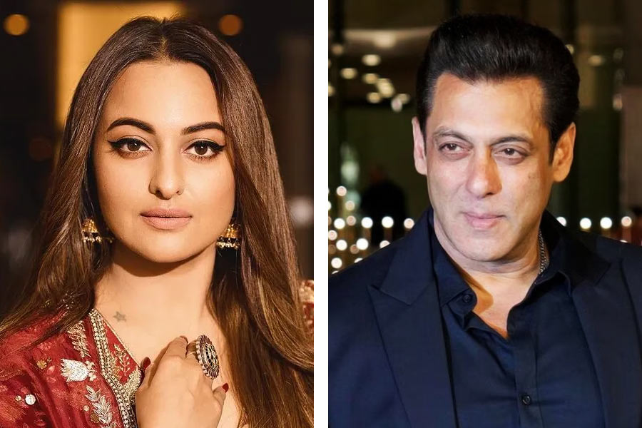 Salman Khan Admitted Taking loan from Sonakshi sinha Would be father in law