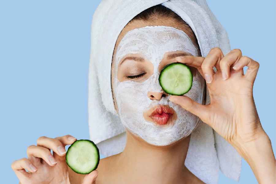 Cucumber juice is the best natural remedies for sunburn